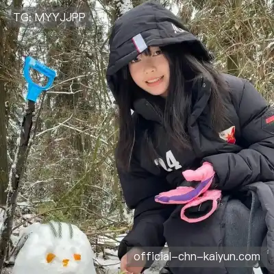 翁纳伶